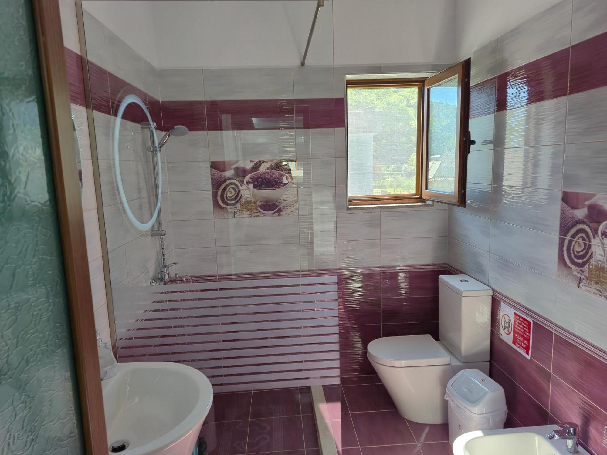 Villa Ari Berat Ngoại thất bức ảnh